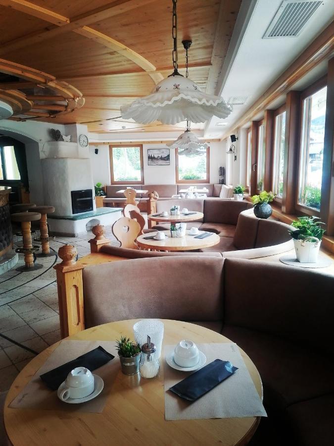 B&B Bracun Корвара ин Бадия Екстериор снимка
