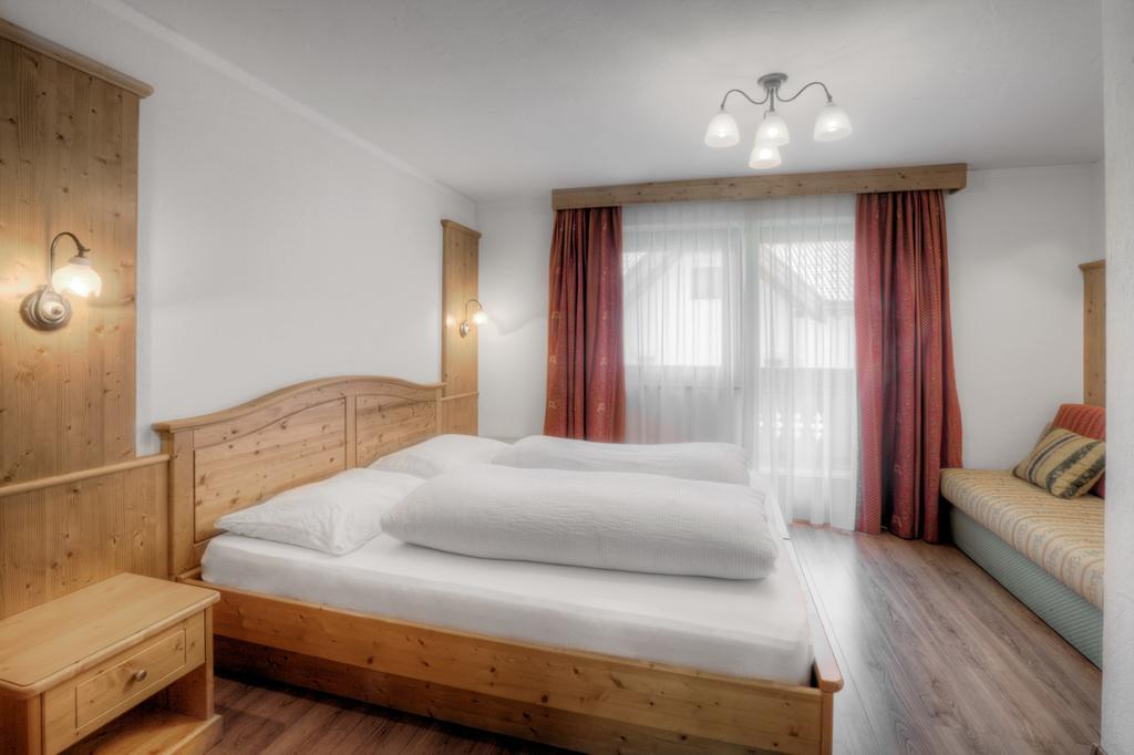 B&B Bracun Корвара ин Бадия Стая снимка